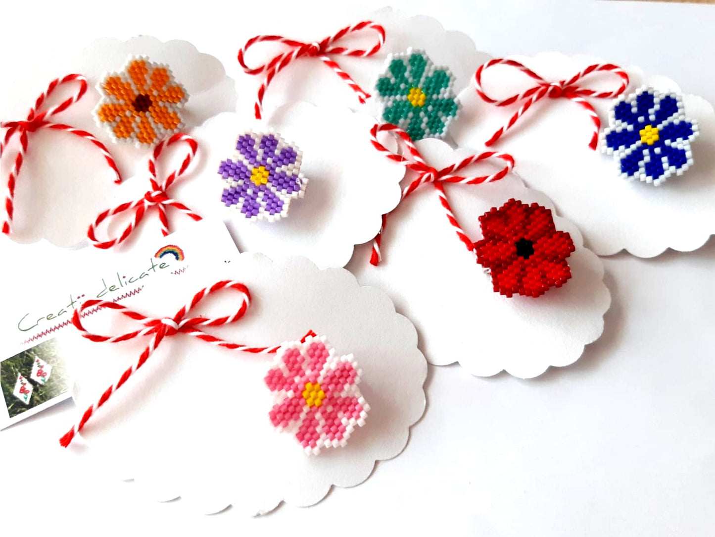 Brosa martisor floricele colorate - ❤️ Creatii Delicate