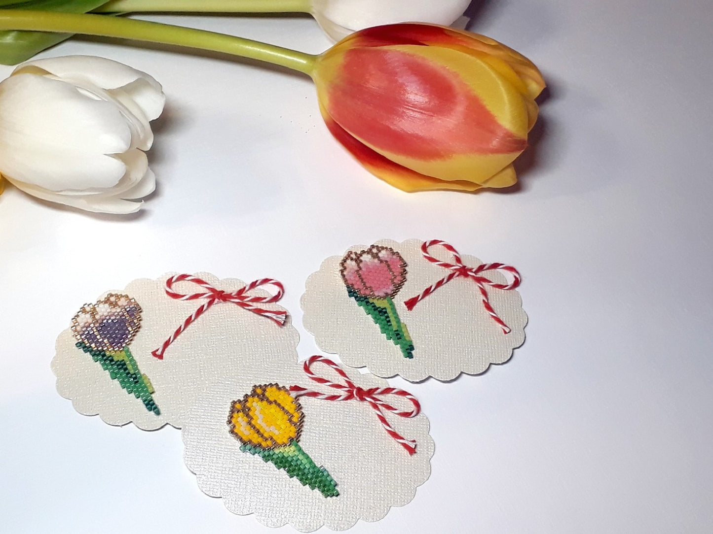 Brosa martisor lalea - ❤️ Creatii Delicate