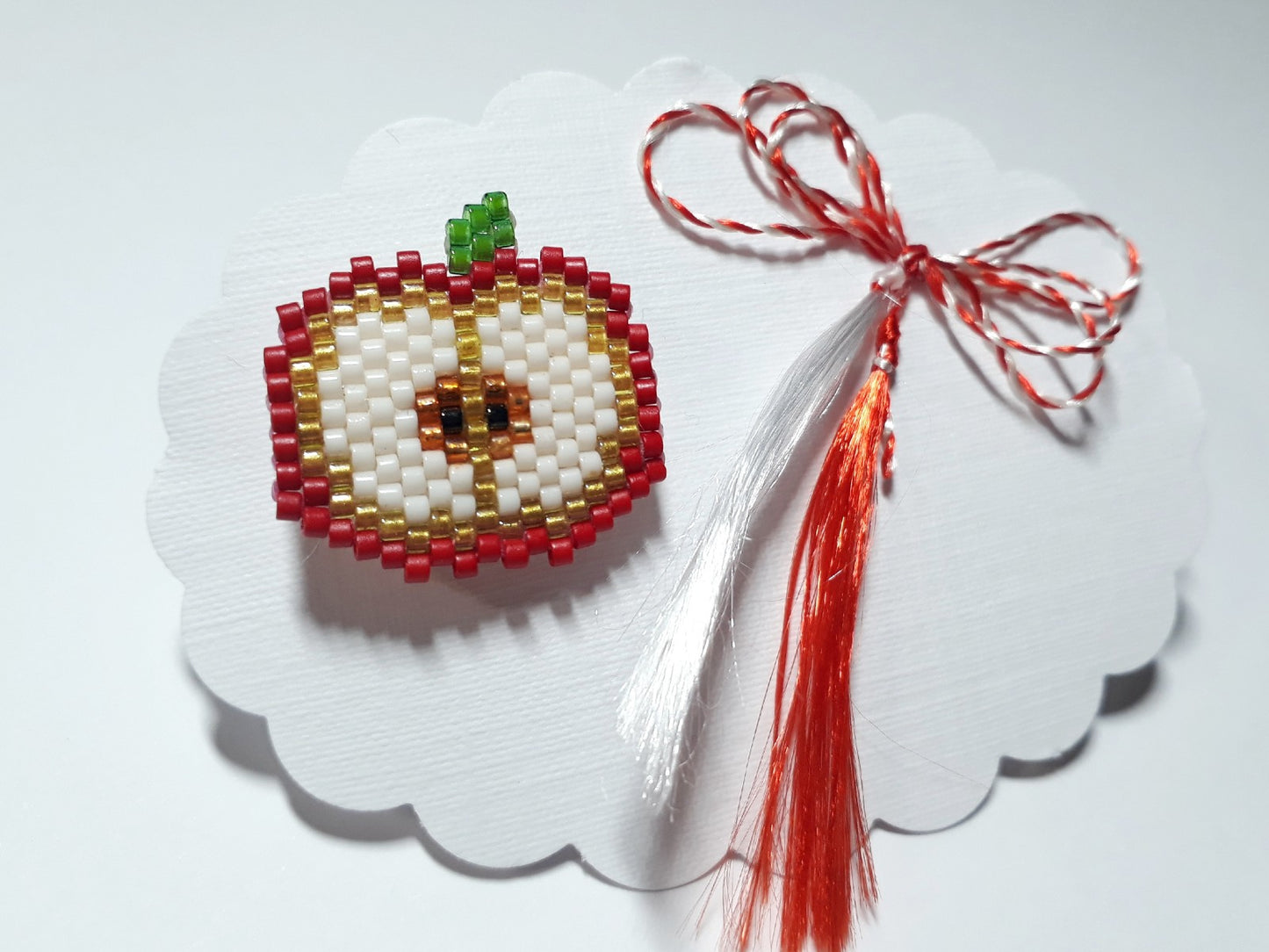 Brosa martisor mar rosu - ❤️ Creatii Delicate