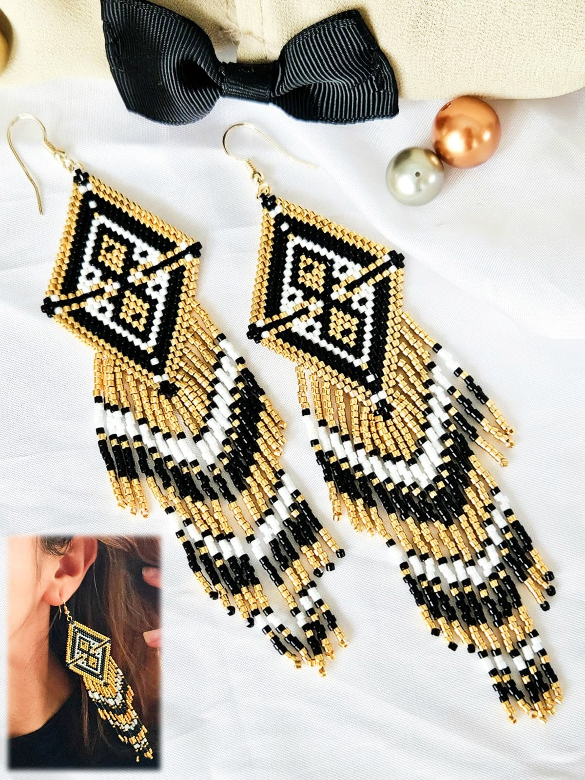 Cercei mari romb cu franjuri auriu-negru-alb - ❤️ Creatii Delicate