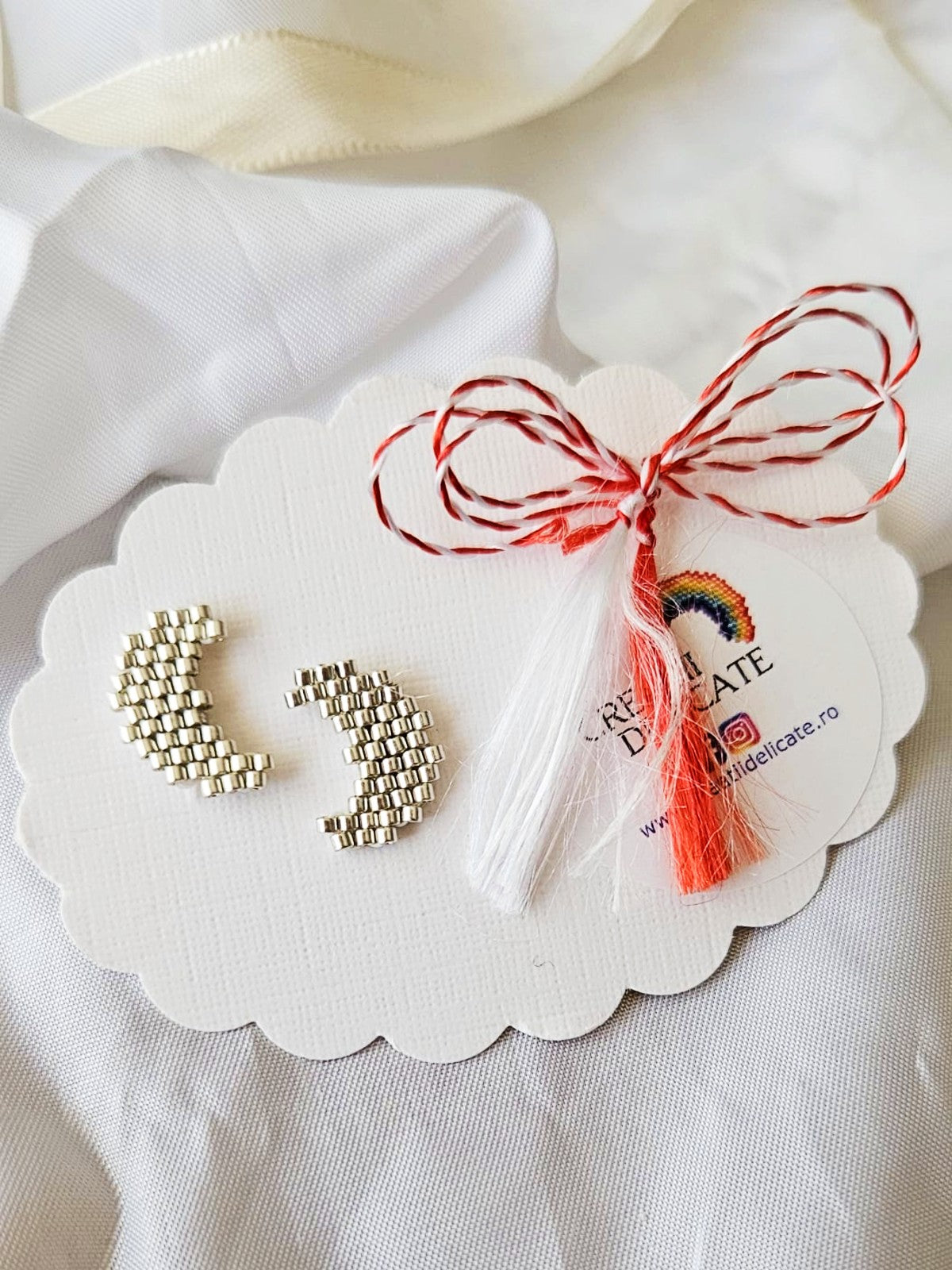 Cercei mici semiluna argintiu - ❤️ Creatii Delicate