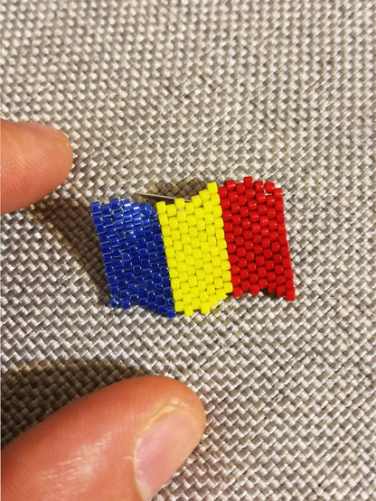 Brosa steag tricolorul romaniei - Creatii Delicate